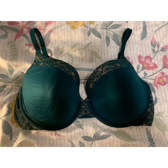 Victoria's Secret Other - Body by Victoria Bra 💚